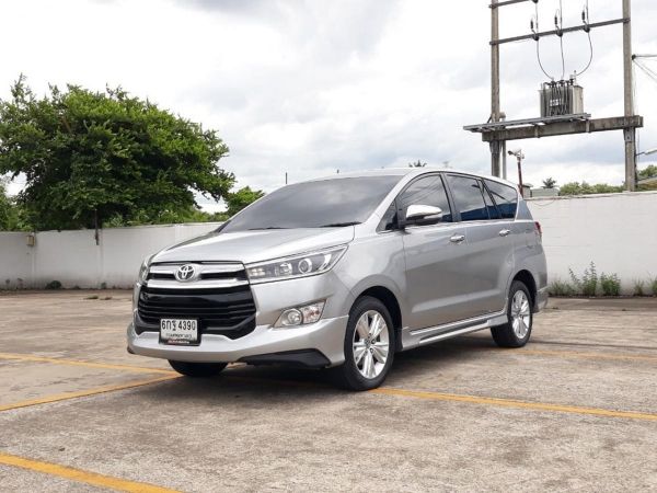 TOYOTA INNOVA CRYSTA 2.8 V ปี2017