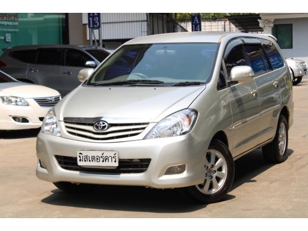 2011 TOYOTA INNOVA  2.0 G