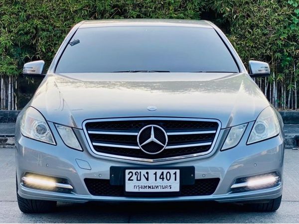 Benz E200 CGI ปี 2012