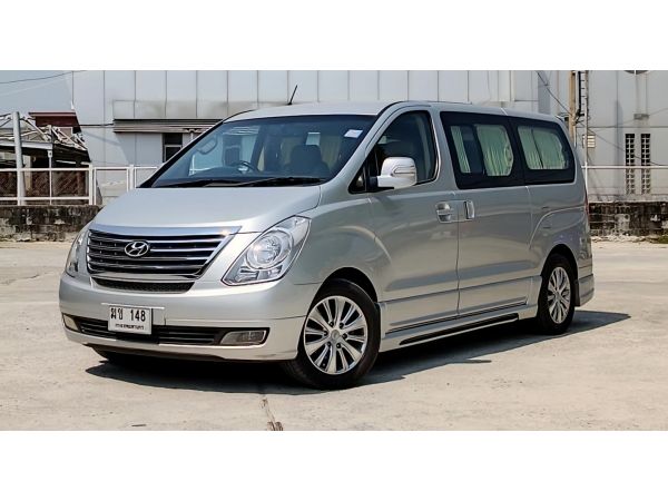 HYUNDAI H1  2.5  VIP GRAND STAREX AT ปี 2011