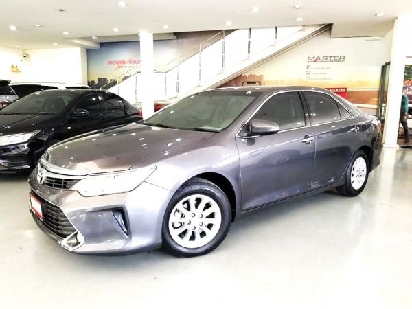 TOYOTA CAMRY 2.0G เกียร์AT ปี15