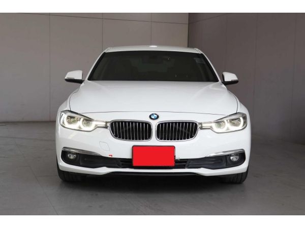 BMW 320D ICONIC F30 LCI 8AT ปี2018  ราคา 1,229,000  บาท