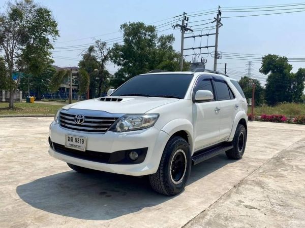 เข้าศูนย์ทุกระยะ TOYOTA FORTUNER 3.0V 4WD ปี 2012