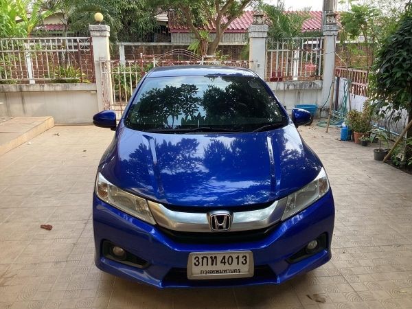 ขายครับhonda city 1.5 vtec 2014  110000 km  320000฿call 0838484003