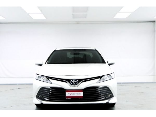 TOYOTA CAMRY 2.5 HYBRID NEW เกียร์AT ปี19