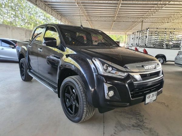 ISUZU D-MAX 4 ประตู 1.9Ddi Z Hi-LANDER A/T ปี2019