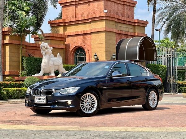 2013 BMW 320d Luxury ( F30 ) รูปที่ 0