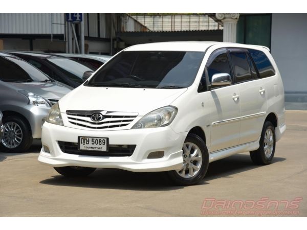 2011 TOYOTA INNOVA 2.0 G OPTION