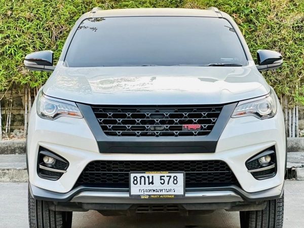 Toyota Fortuner 2.8 Trd 4WD Black Top ปี19 รูปที่ 0