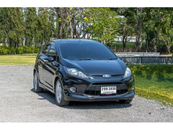 Ford fiesta 1.6 Sport A/T ปี 2011 สีดำ