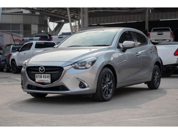 โตโยต้าชัวร์ ฟรีดาวน์ เลขไมล์ 2,xxx km. Mazda2 1.3 Sport High Connect A/T ปี 19