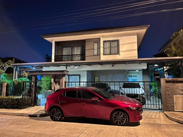 Mazda 3 Hatchback SP ไมล์ 4xxx รถบ้าน ป้ายแดง