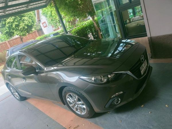 ขายรถMazda3 รถบ้าน ผู้หญิงขับมือเดียว รถดีไม่ย้อมแมว รูปที่ 0