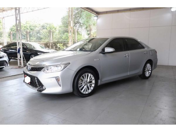 TOYOTA CAMRY 2.5 HV NAVI MINOR CHANGE E-CVT ปี2016 รูปที่ 0