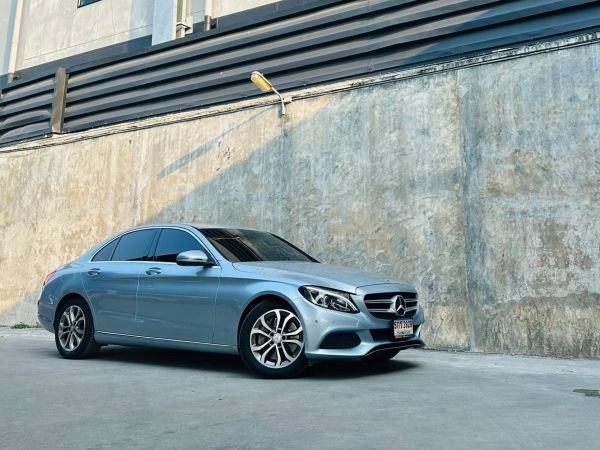 Mercedes-Benz C350e AV Plug-in Hybrid โฉม W205 ปี 2016