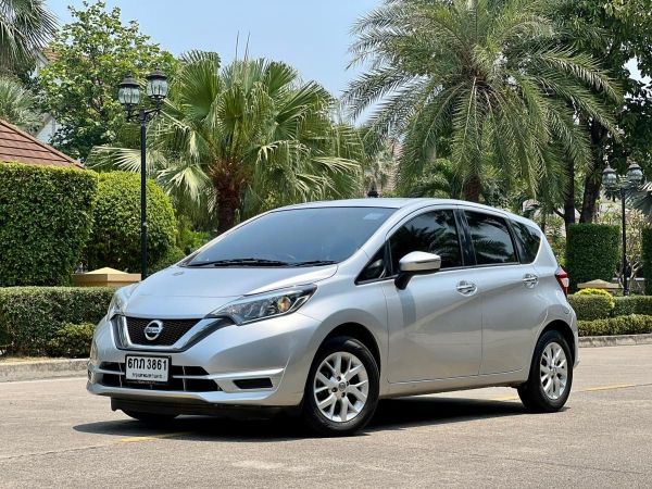 2017 NISSAN NOTE 1.2 V รถสวยมือเดียว น่าใช้สุด จองด่วนจ้า (ติดต่อเซลล์น้ำฝ่ายขายโดยตรงไม่ใช่นายหน้าจ้า)