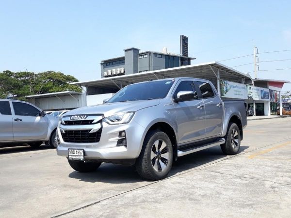 D-MAX CAB4 3.0 M HI LANDER (ALL NEW)