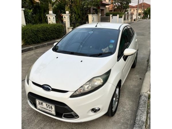 ขายรภ Ford Fiesta 1.5 ปี2012 ไมล์น้อยขับในกรุงเทพ ดูแลดี