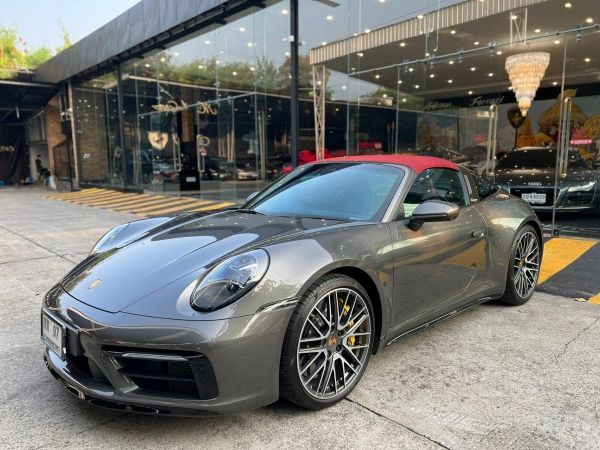 Porsche 992 Targa 4S sportdesign package ปี 2022