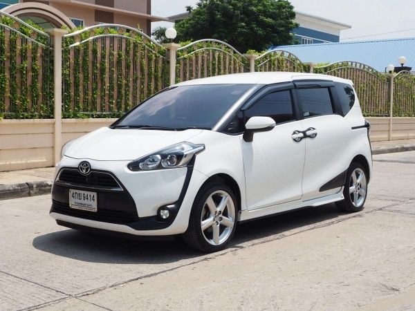 TOYOTA SIENTA 1.5 G ปี 2017 จดปี 2018 AUTO 7 SPEED สภาพนางฟ้า