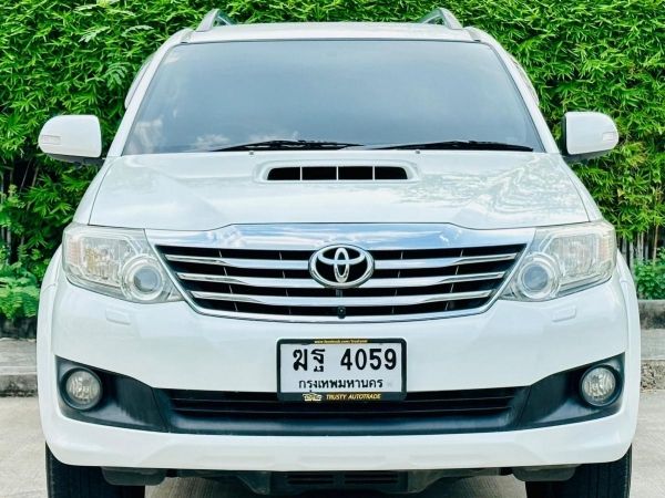 Toyota Fortuner 3.0 V 4*4 ปี 2012