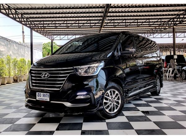 HYUNDAI NEW H1 2.5 DELUXE ปี2019