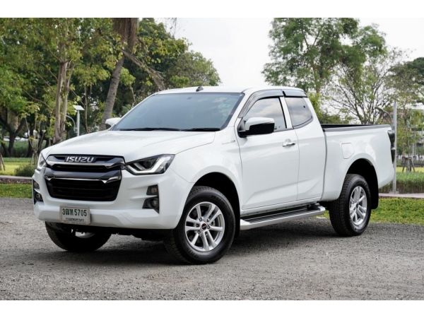 ISUZU D-MAX HI-LANDER CAB 1.9 Ddi L DA เกียร์Auto ปี2022 รถบ้านมือเดียวสภาพป้ายแดง