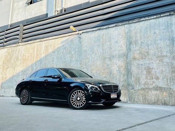 2017 BENZ C350e EXCLUSIVE โฉม W205 รูปที่ 0