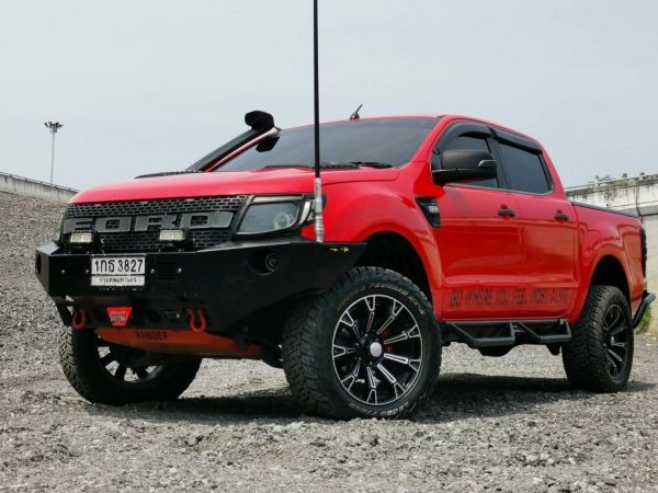 กระบะพันธ์แกร่ง Ford Ranger 4 ประตู 2.2 XLT MT 2012