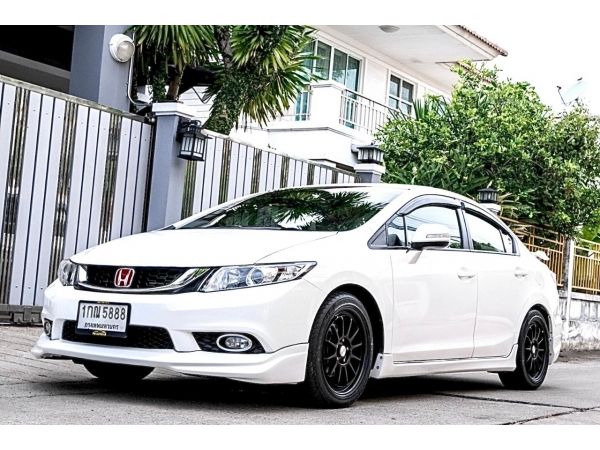 HONDA CIVIC FB 1.8E i-VTEC ปี 2013