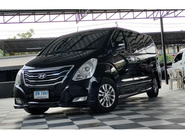 ้HYUNDAI H-1 2.5 DELUXE เบาะ VIP  ประตูไฟฟ้า 2014