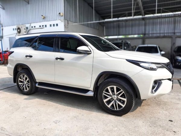 รถสวยใช้น้อยมาก TOYOTA  FORTUNER 2.4V 2018