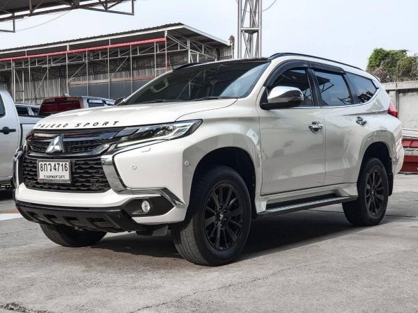 รถสวยไม่เคยมีอุบัติเหตุ MITSUBISHI PAJERO SPORT 2.4GT 2WD ปี2019 รุ่นพิเศษ หลังคาดำ