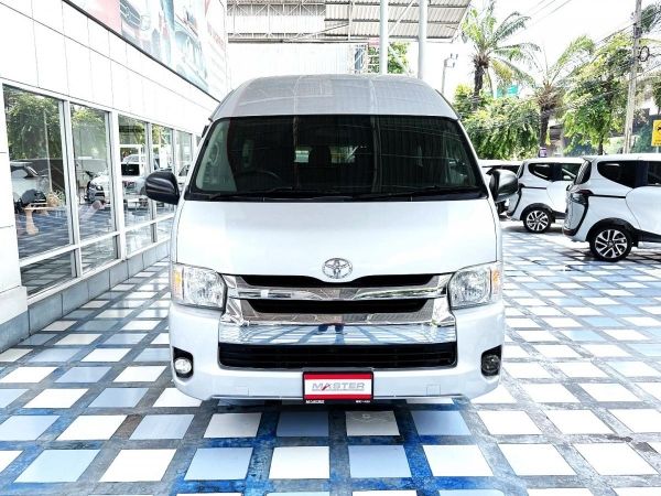 TOYOTA COMMUTER 3.0 เกียร์ธรรมดา ปี18