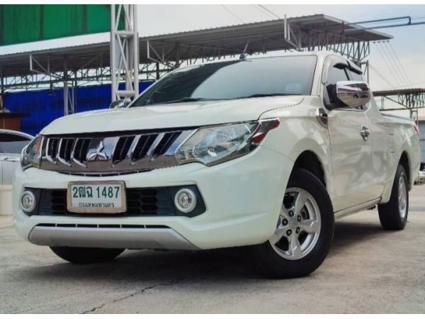 คุ้ม รถใหม่ขายถูก Mitsubishi Triton 2.5 Glx Cab เตี้ย MT 2017