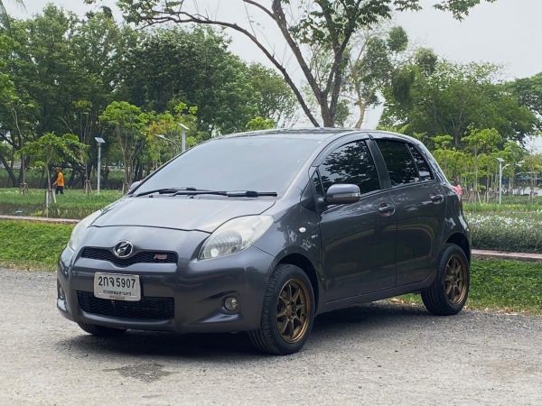 TOYOTA YARIS 1.5 E เกียร์Auto ปี2012จด2013