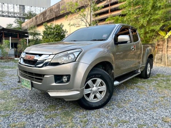 ISUZU D-MAX Hi-lander Space Cab 2.5 Z Ddi ปี 2012 เกียร์ MT 