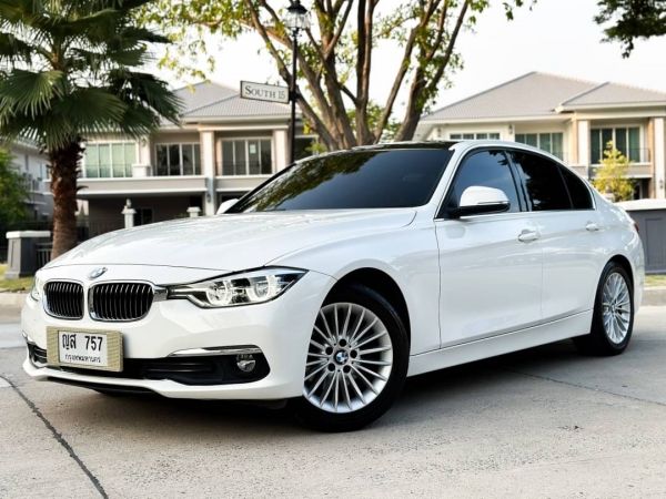 BMW 320d ดีเซลล้วน F30 LCI