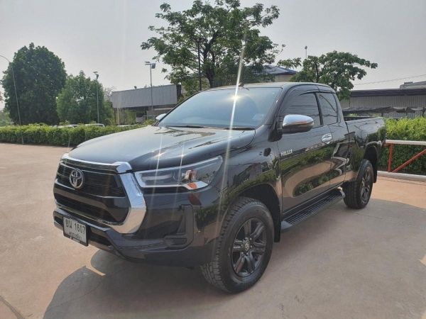 Toyota HILUX REVO 2.5SMART CAB PRE-RUNNER ENTRY  เกียร์ธรรมดา ปี 2021