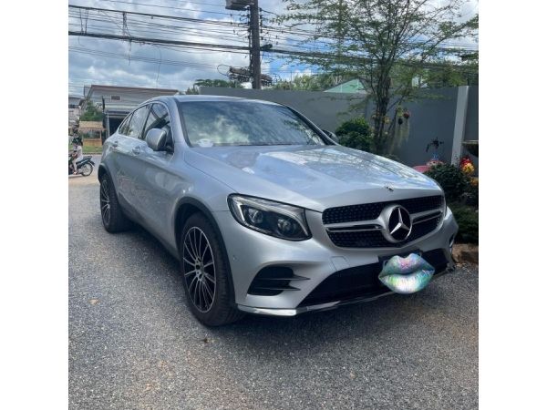 ขายรถเบนซ์ GLC250d ปี 2018 สีบลอนด์เงิน รถบ้านมือเดียงเจ้าของใช้เอง  รถวิ่งน้อย สภาพดีมาก