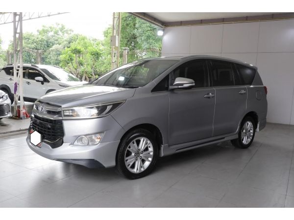 ปี2017 TOYOTA INNOVA CRYSTA 2.8 V AT ตัวท้อป