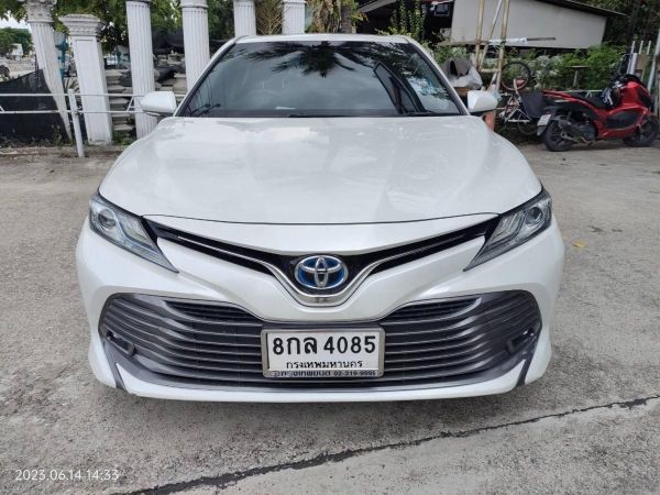 ไมล์แท้ 4xxxx กม. รถสวย พร้อมใช้ CAMRY 2.5 HV auto ปี 2019