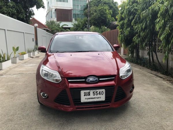 ขาย Ford focus รุ่น 5 ประตู 2.0 ลิตร