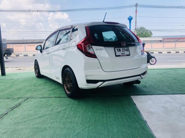 HONDA JAZZ GK 1.5 AT ปี15  ???????? รูปที่ 0