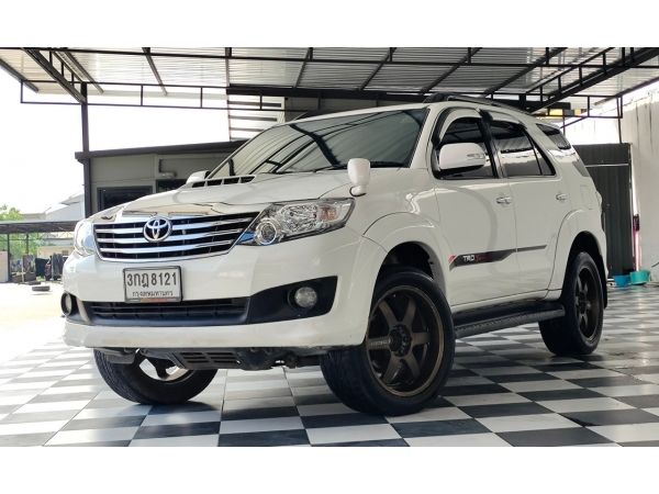 TOYOTA FORTUNER 2.5 V(ขับ2) CHAMP ปี2014 /เบาะดำ