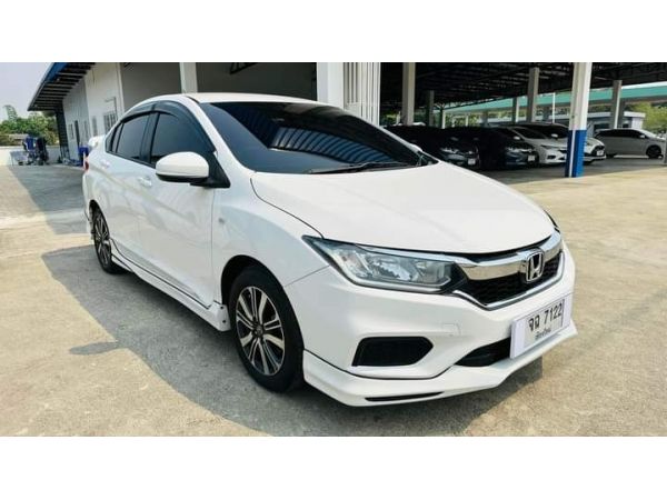 Honda city 1.5V (mnc) ปี 2017 สีขาว