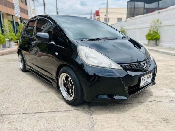 Honda Jazz 1.5V (MNC) Auto ปี 2011