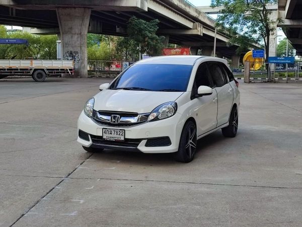 Honda Mobilio 1.5 Auto ปี 2015 เพียง 289,000 บาท