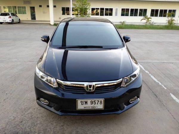 ชายรถ Honda Civic 1.8 E Navigator 2012