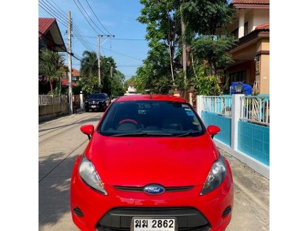 รถบ้าน Ford fiesta 1.4 a/t ปี 2011 สภาพดีมาก